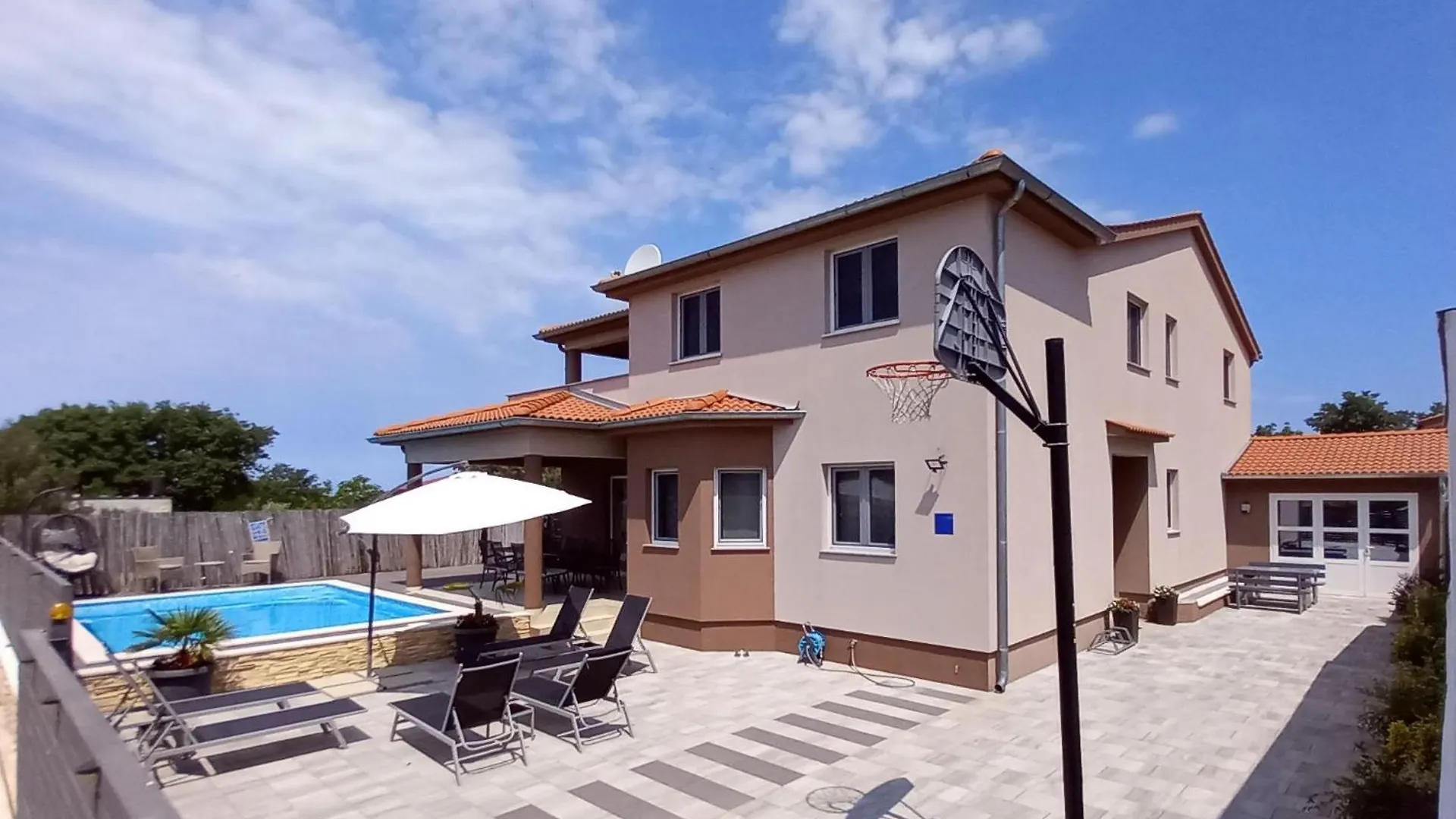 As Apartmani 